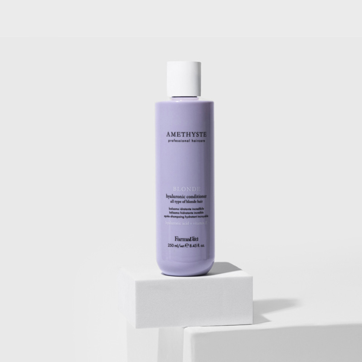 Хидратиращ балсам с хиалуронова киселина за руса коса Farmavita Amethyste Blonde Illuminating Conditioner 250ml