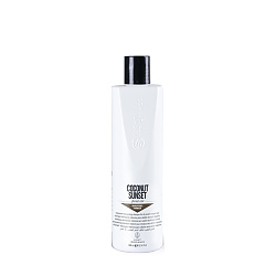 Възстановяващ шампоан с кокосово масло и биопептиди Light Irridiance Coconut Sunset Shampoo 300ml Възстановяващ шампоан с кокосово масло и биопептиди Light Irridiance Coconut Sunset Shampoo 300ml