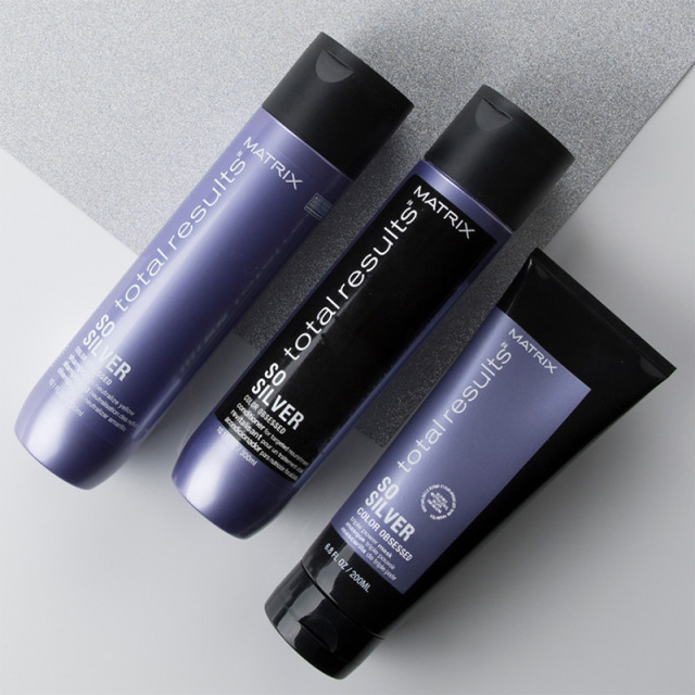 Матираща маска за неутрализиране на жълти оттенъци на руса коса Matrix Total Results So Silver Hair Mask 200ml